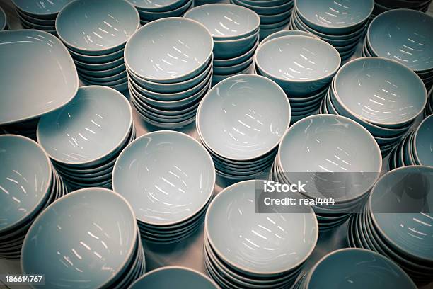 Clay Bowls - Fotografias de stock e mais imagens de Arte e Artesanato - Arte visual - Arte e Artesanato - Arte visual, Azul, Barro