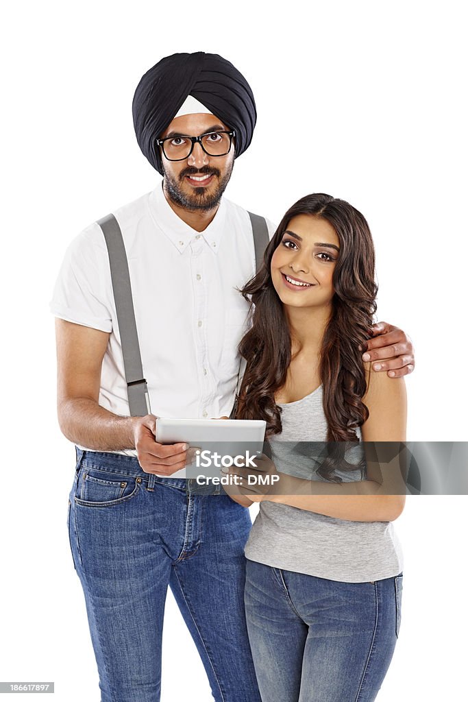 Jovem casal indiano com um tablet digital - Foto de stock de 20 Anos royalty-free