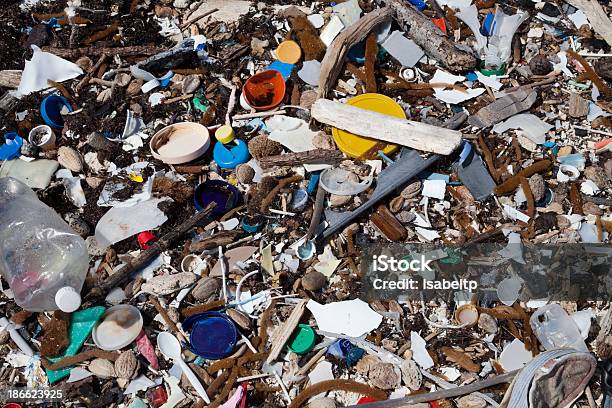 Leftovers 이 바다빛 환경 오염에 대한 스톡 사진 및 기타 이미지 - 환경 오염, 남은 음식, 노랑