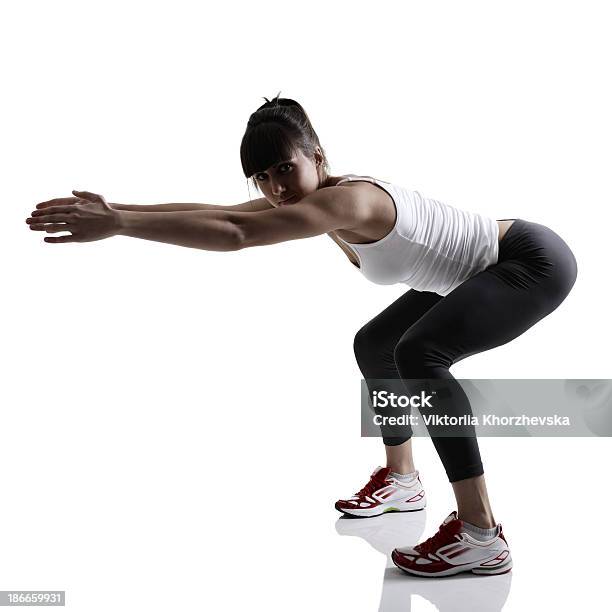 Foto de Retrato De Garota De Esporte Fazendo Ioga Alongamento e mais fotos de stock de Exercício físico