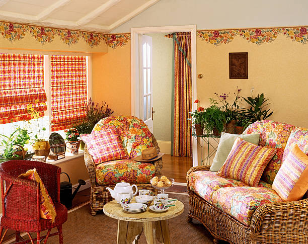 istock Beautifully decorated living room 186664653