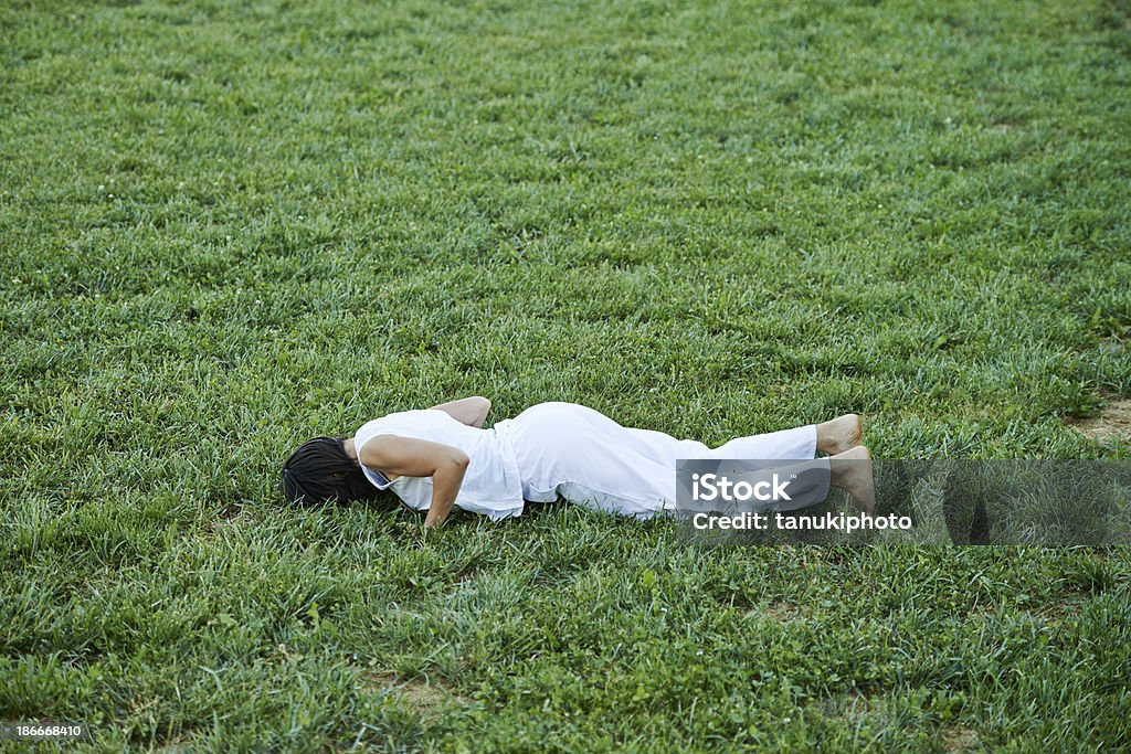 Yoga in der Natur - Lizenzfrei 40-44 Jahre Stock-Foto