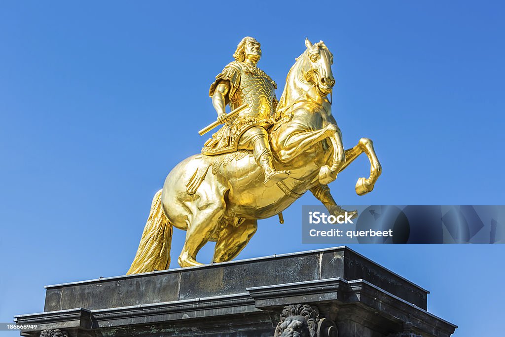 Golden Fahrer in Dresden - Lizenzfrei Goldfarbig Stock-Foto