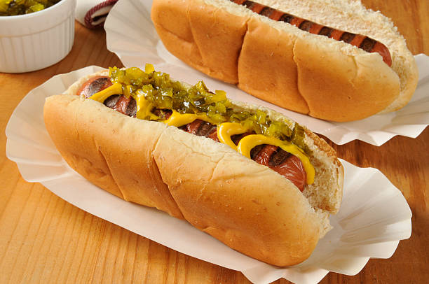 istock Grilled hot dogs 186674189