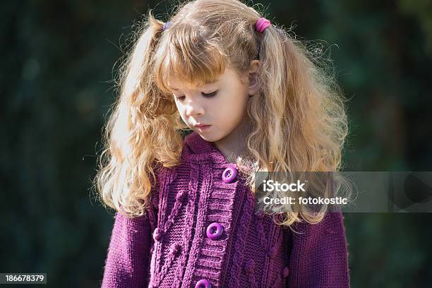 Foto de Menina Com Cauda e mais fotos de stock de Aluno de Jardim de Infância - Aluno de Jardim de Infância, Anelzinho, Beleza