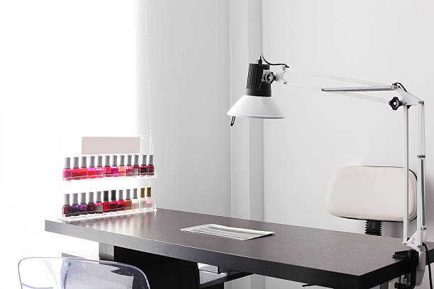 istock clean european hair salon 186678558