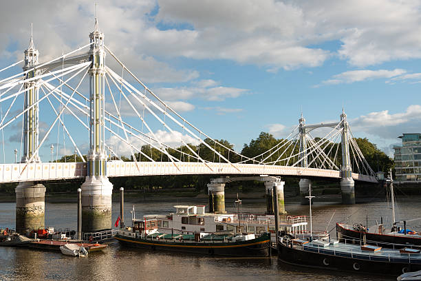 istock Albret  Bridge in London 186681983