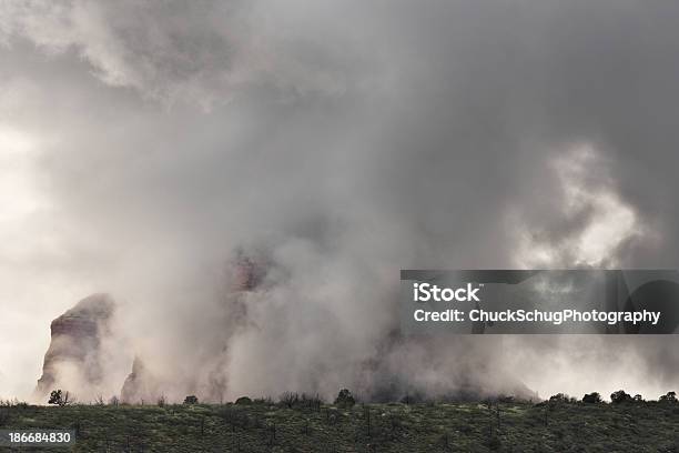 Monsone Mist Desert Storm Paesaggio - Fotografie stock e altre immagini di Affioramento - Affioramento, Ambientazione esterna, Area selvatica