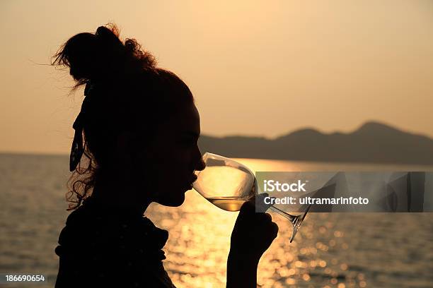 Trinken Wein Stockfoto und mehr Bilder von Dubrovnik - Dubrovnik, Wein, Meer