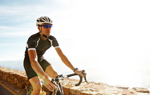 istock Cycling along the scenic route 186696546