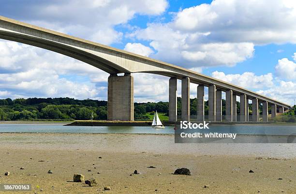 A Ponte De Orwell Perto De Ipswich - Fotografias de stock e mais imagens de Ponte - Ponte, Rio Orwell, Ipswich - Inglaterra