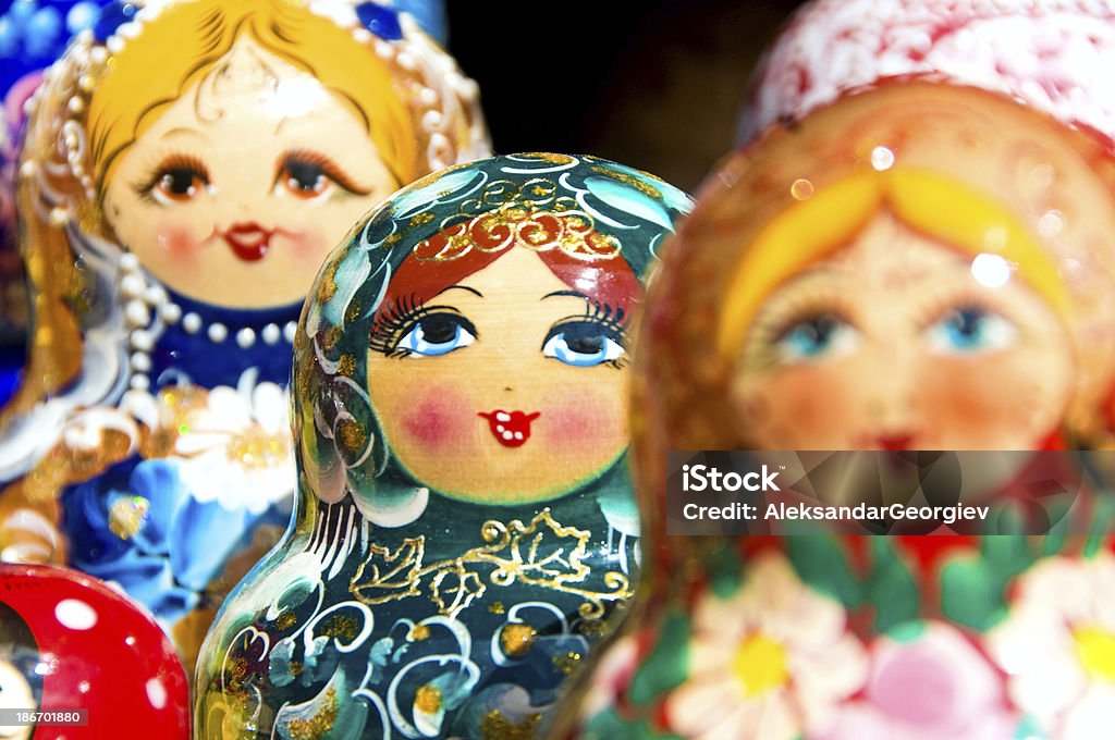 바부슈카 또는 Matryoshka 산란기 텍사스식 Dolls - 로열티 프리 러시아 장식 인형 스톡 사진