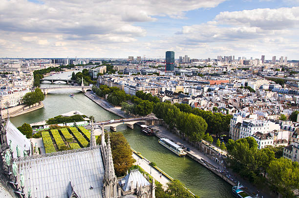 istock Cathedral of Notre Dame 186703697