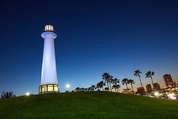 phare de lions - long beach california lighthouse los angeles county photos et images de collection