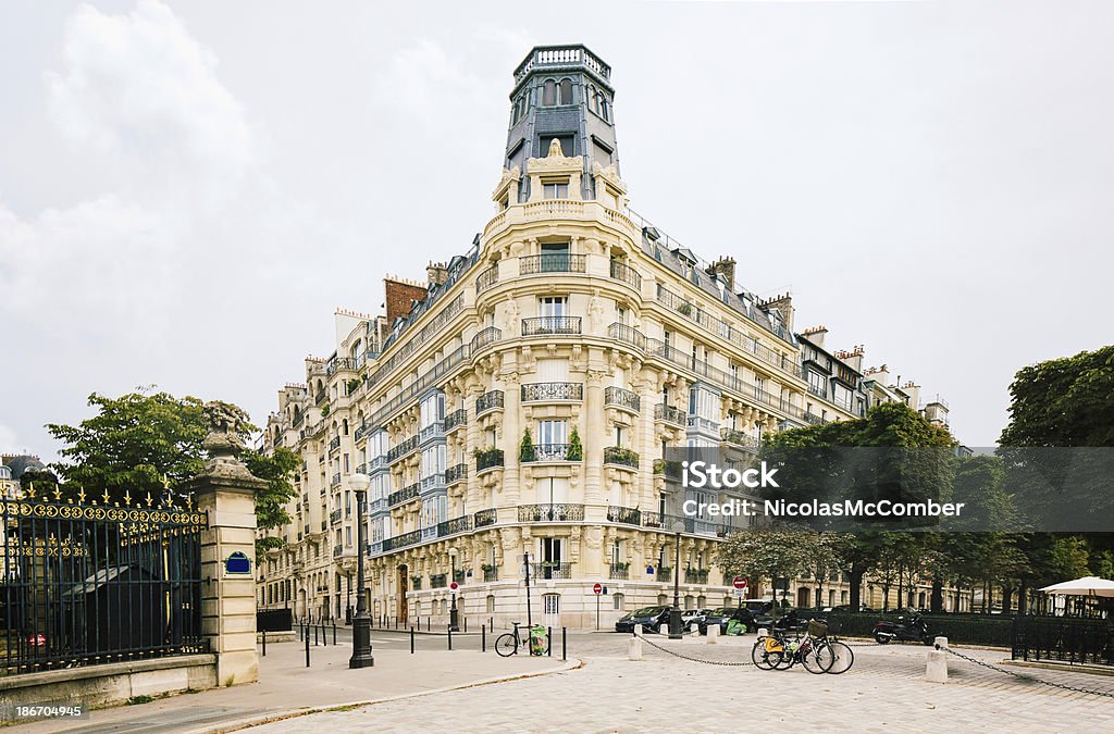 Paris town square dotées d'un appartement de luxe d'angle - Photo de Paris - France libre de droits
