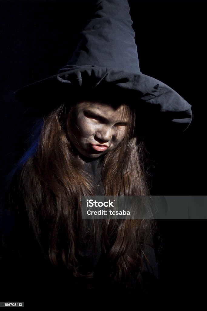 little Hexe mit halloween-Kürbis - Lizenzfrei Angst Stock-Foto