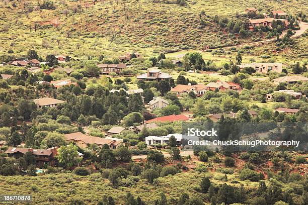 Foto de Deserto Valley Bairro Casas e mais fotos de stock de Ajardinado - Ajardinado, Aldeia, Alta Sociedade