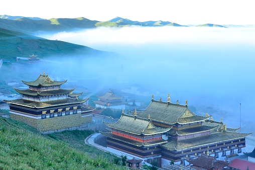 Suogezang monastery is the famous Tibetan Buddhism monastery, belonging to the Gelug Sect of Tibetan Buddhism monastery. Suogezang monastery located in the Aba Tibetan Autonomous Prefecture in Sichuan Province, China. Began construction in 1658, building area of ​​76,000 square meters, more than 200 monks.
