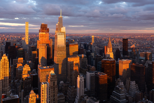 New York City sunset view of Midtown Manhattan skyscrapers