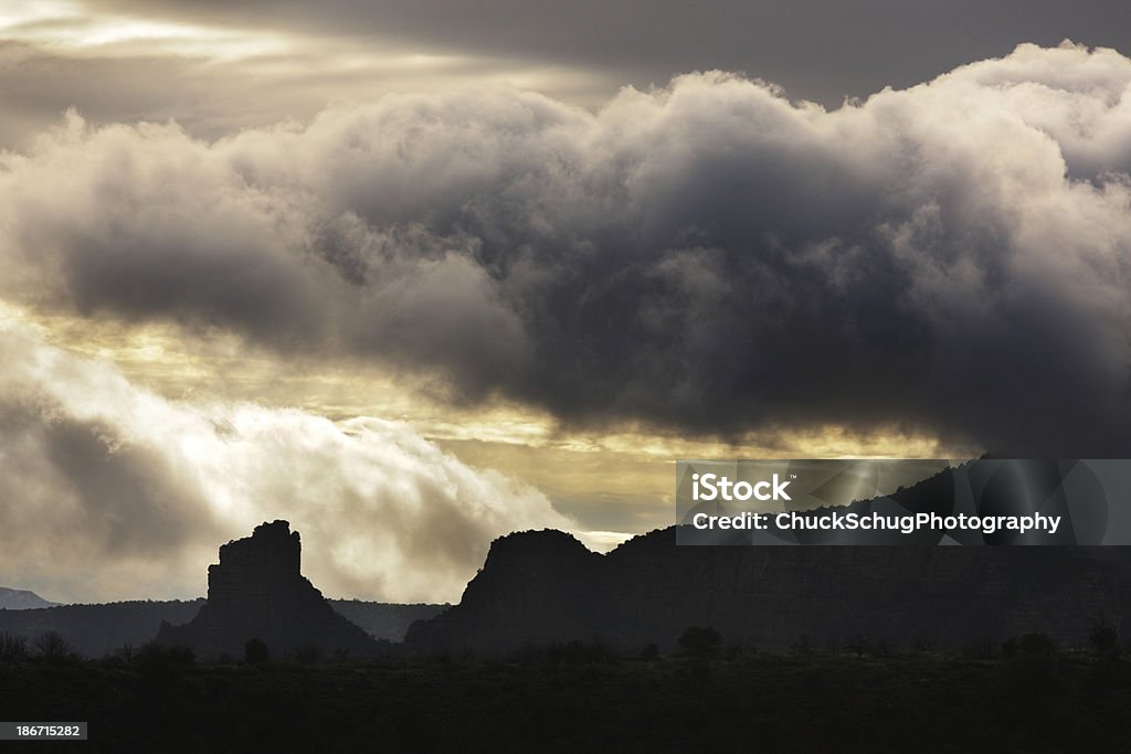 Raffica discendente Storm natura paesaggio - Foto stock royalty-free di Affioramento