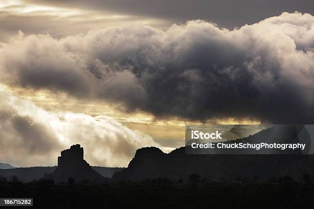 Raffica Discendente Storm Natura Paesaggio - Fotografie stock e altre immagini di Affioramento - Affioramento, Ambientazione esterna, Area selvatica