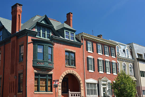 istock Historic Homes in Trenton 186716052