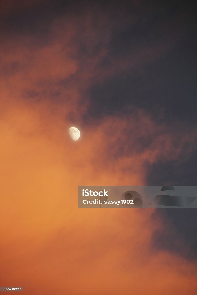 Puesta de luna cielo dramático nube - Foto de stock de Arizona libre de derechos