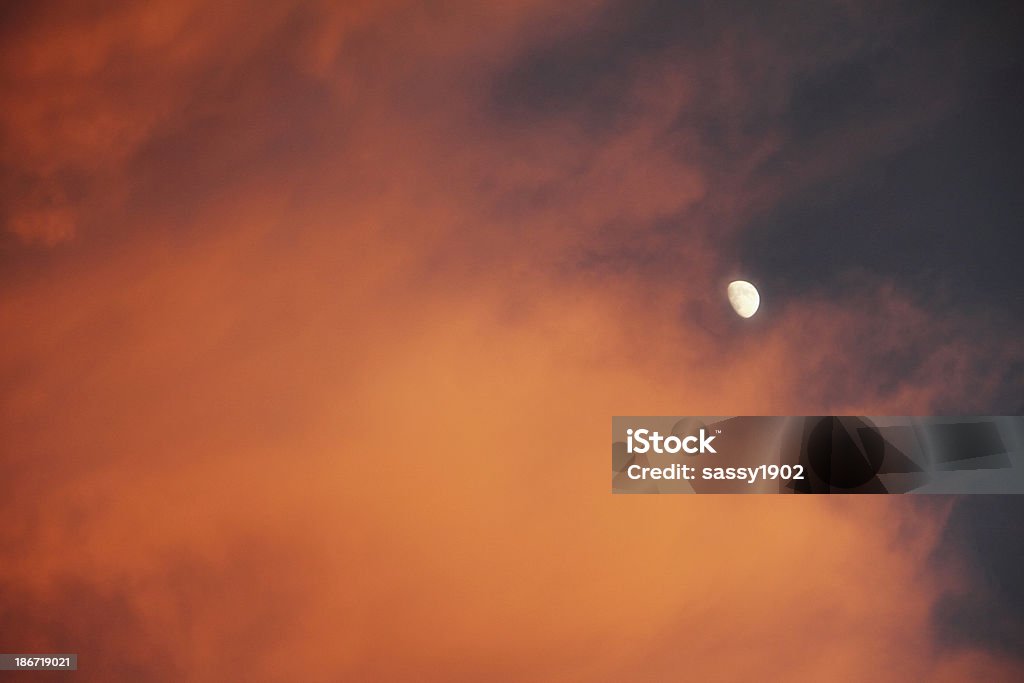 Nuvem Céu dramático pôr do sol Lua - Royalty-free Acordo Foto de stock