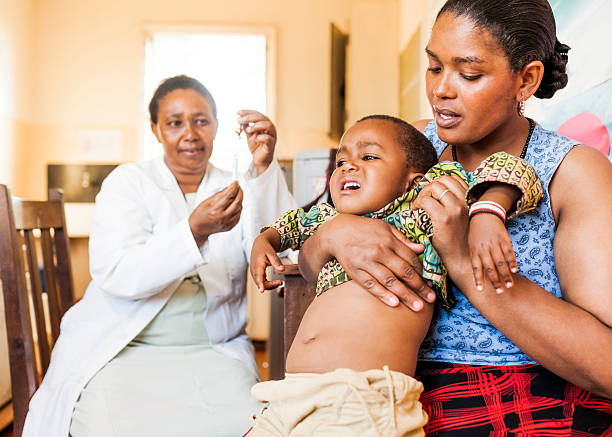 istock African Child Getting a Vaccine 186719665