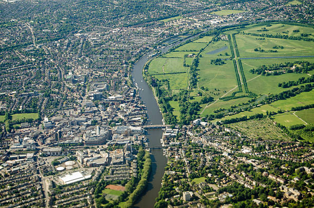 istock Kingston and Hampton from the air 186719933