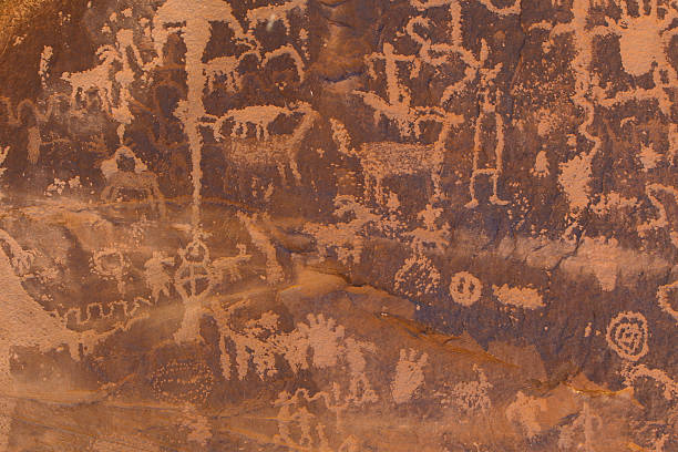 istock Ancient Petroglyphs from the desert Southwest USA 186721625