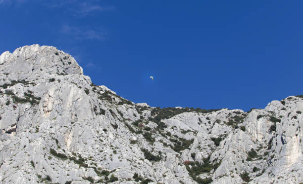 istock Paragliding Mt St Victoire, 1867236675