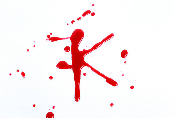 bloody stampa su sfondo bianco con le lettere k - letter k blood alphabet drop foto e immagini stock