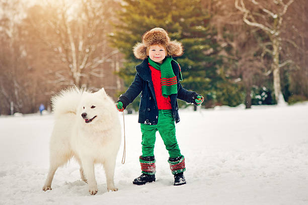 istock Friends in winter park 186737559