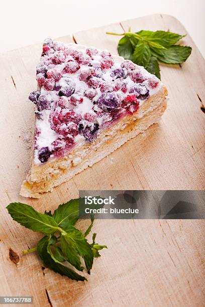 Arando Bolo De Sobremesa Bolo De Frutas Gastrónomo Alimentos - Fotografias de stock e mais imagens de Bolo de Queijo