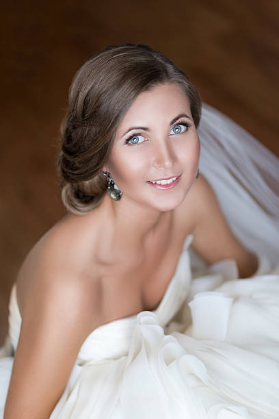 istock Portrait of a happy bride 186739992