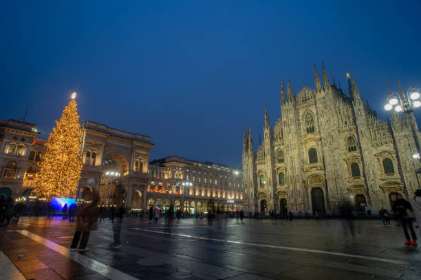 istock :Milan city center with tree decorated with LED lights 1867426220