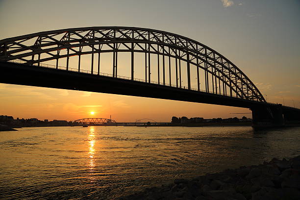 istock Nijmegen road bridge in sunset 186744225