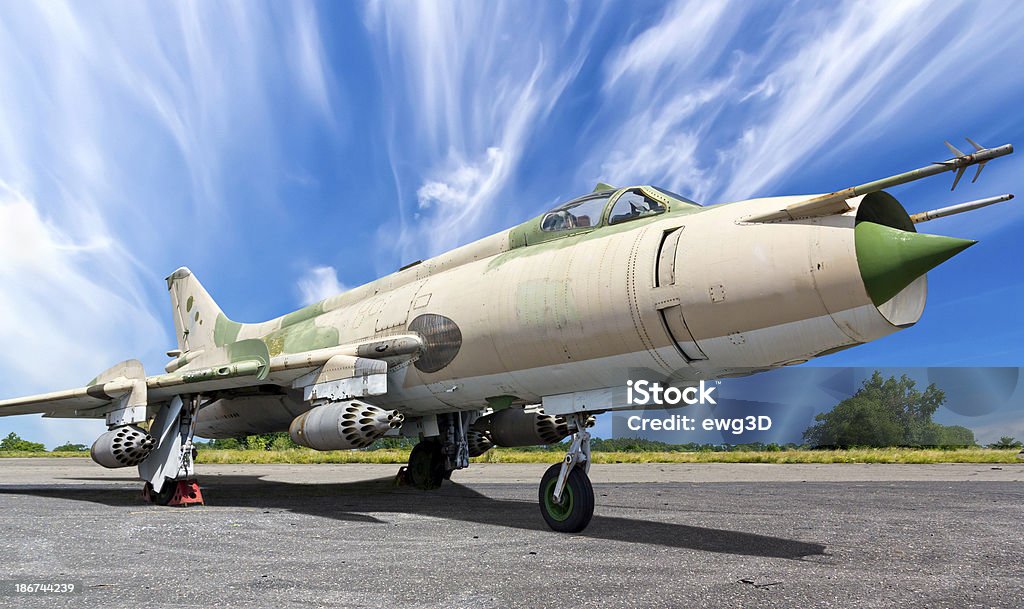 Militares aviões a jato MiG - 21 - Foto de stock de Avião de Combate royalty-free