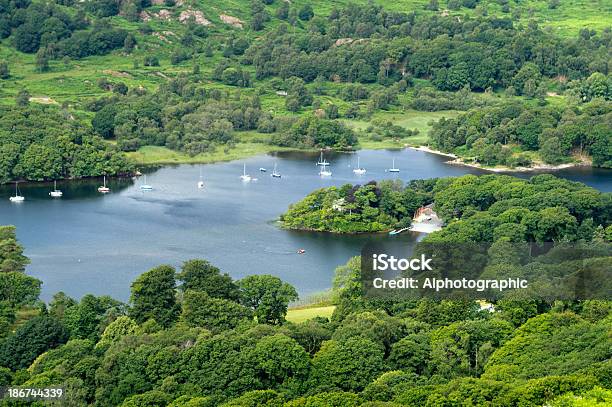 Vista Da Água De Coniston - Fotografias de stock e mais imagens de Coniston - Coniston, Lago, Região dos lagos inglesa