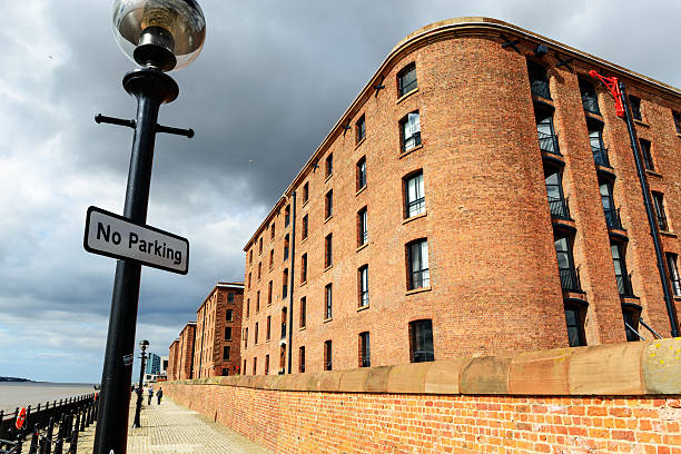 istock Albert Dock condominiums in Liverpool 186744519