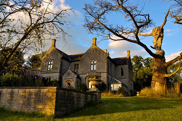 istock Hillside House In Glastonbury 186744680