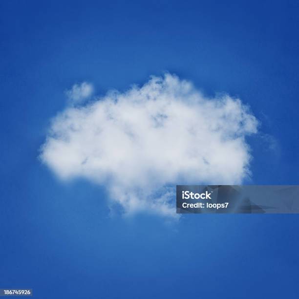 Nube Foto de stock y más banco de imágenes de Descargar - Internet - Descargar - Internet, Libertad, Aire libre