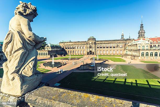 Dresdner Zwinger In Stockfoto und mehr Bilder von Dresdner Zwinger - Dresdner Zwinger, Alt, Barock