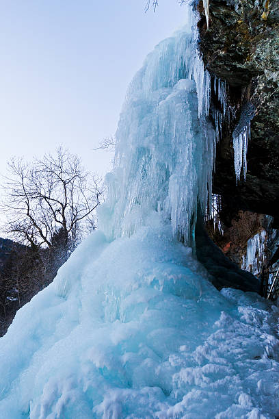 steindalsfossen vi - norheimsund 뉴스 사진 이미지