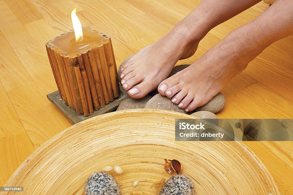 Weibliche Füße auf spa-Behandlung - Lizenzfrei Aromatherapie Stock-Foto