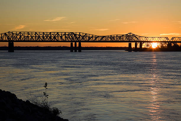 istock Sunset by Mississippi 186755494