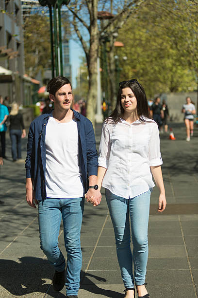 istock Couple Walking in Melbourne 186758022