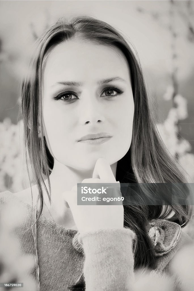 B & W Portrait de femme - Photo de 20-24 ans libre de droits