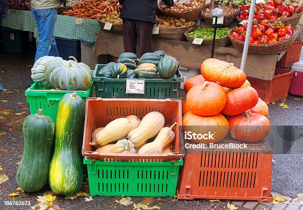 Зима Squash — стоковые фотографии и другие картинки Осень - Осень, Сквош жёлудь, Фермерский рынок